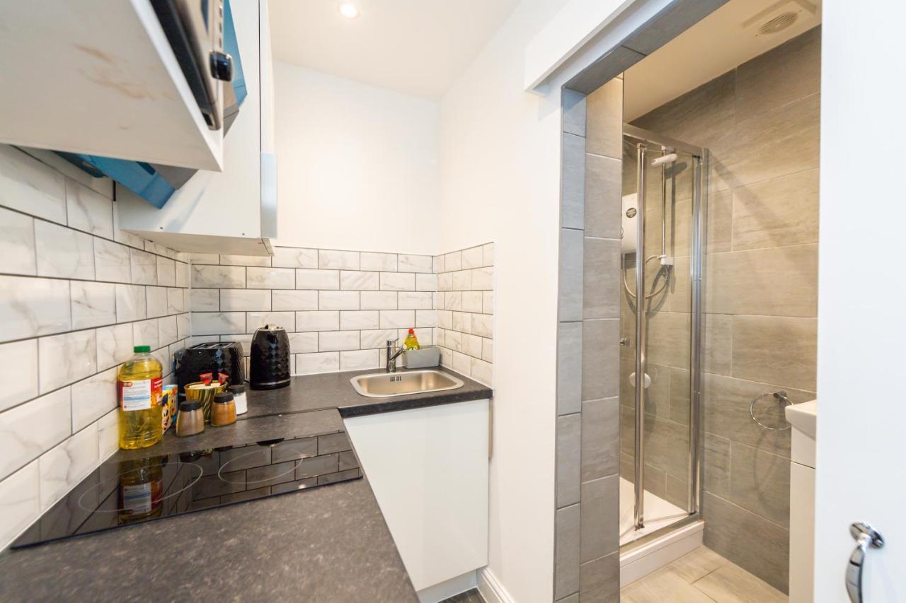 Five Seasons Liverpool City - Modern Studios Near Anfield Экстерьер фото