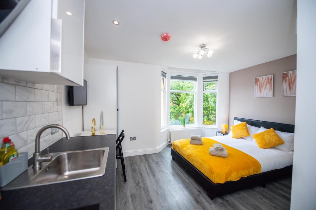 Five Seasons Liverpool City - Modern Studios Near Anfield Экстерьер фото